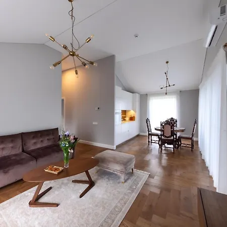 Nemirseta Apartment